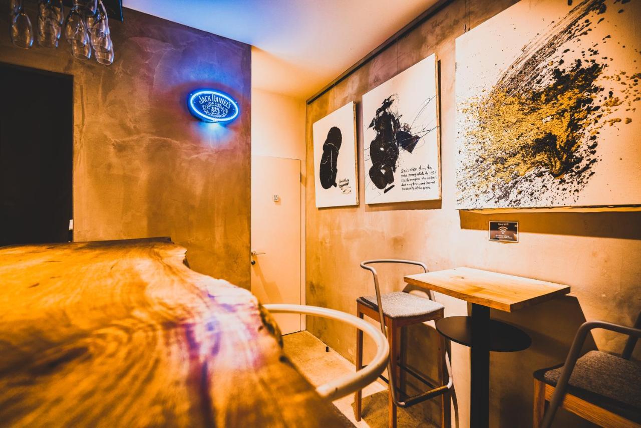 Catalyst Art Hotel Osaka Exterior photo